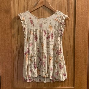 Women’s soft beige tank w/ flowers